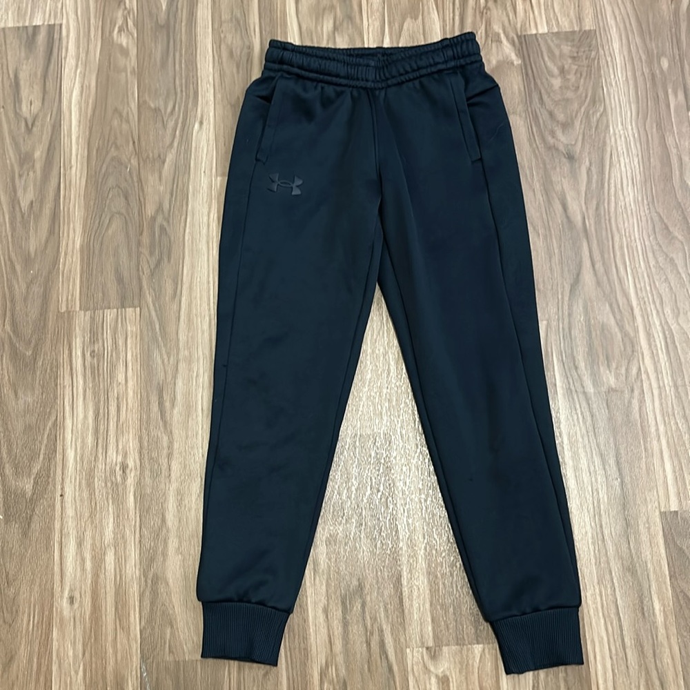 Boys under armor joggers black size small EUC